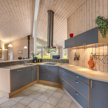 Beeke - 1-4km From The Sea By Interhome Дом отдыха
