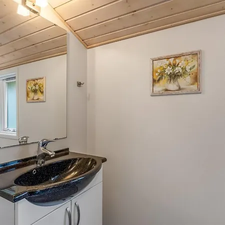 Beeke - 1-4km From The Sea By Interhome
