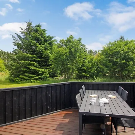 Beeke - 1-4km From The Sea By Interhome *